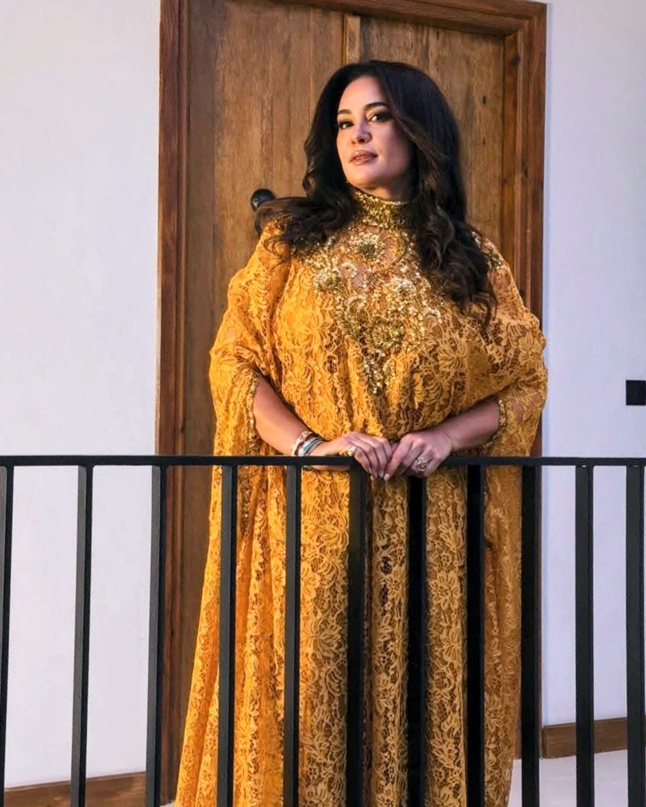 هند صبري تتألق بإطلالة أنيقة تخطف الأنظار في افتتاح مهرجان “قابس سينما فن” بتونس