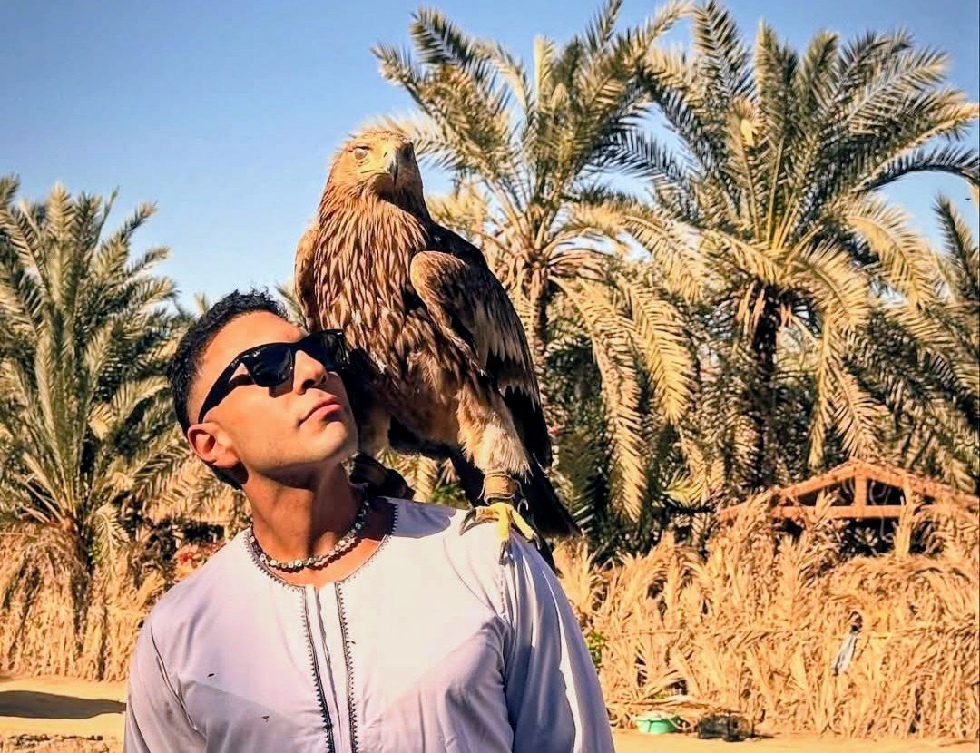 حسن أبو الروس في سيوة.. صور جديدة من قلب الصحراء تثير إعجاب الجمهور على إنستجرام