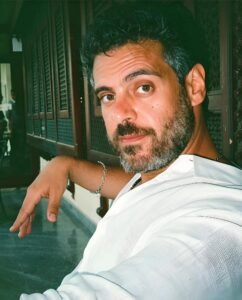 طارق صبري يسخر من تصدره التريند برسالة غامضة