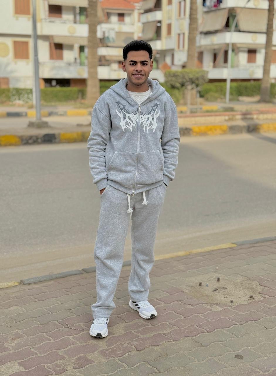عالم النجوم تهنئ الاستاذ عمر محمد عضمة بمناسبة عيد ميلاده 3 عالم النجوم تهنئ الاستاذ عمر محمد عضمة بمناسبة عيد ميلاده