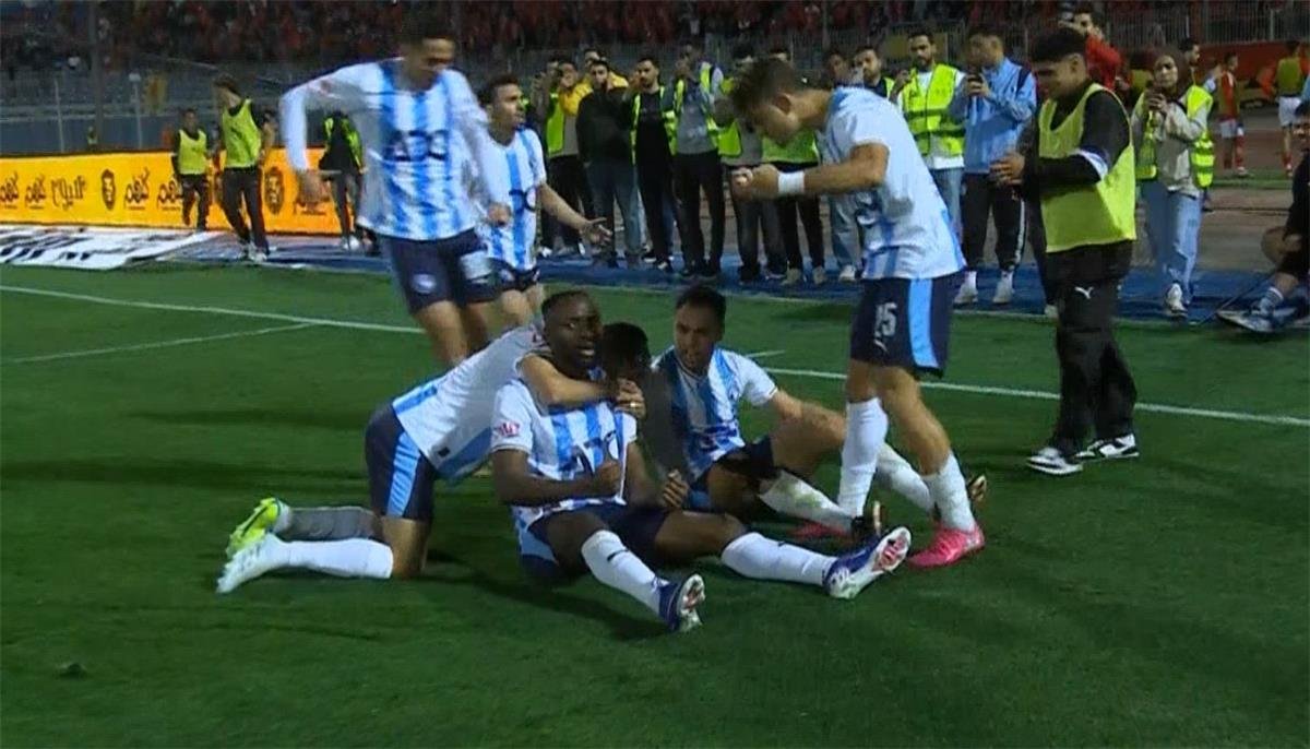 صواريخ بيراميدز الثلاثية تدك حصون الأهلي.. بيراميدز يقترب من صدارة دوري نايل