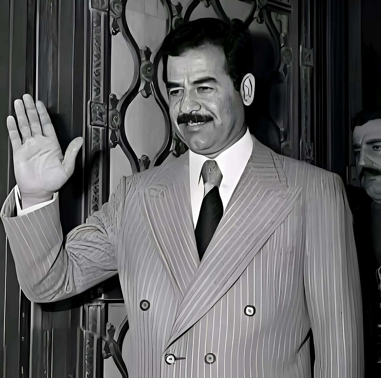 في ذكرى ميلاده.. قصة صعود وسقوط صدام حسين من زعيم العراق إلى نهاية مأساوية