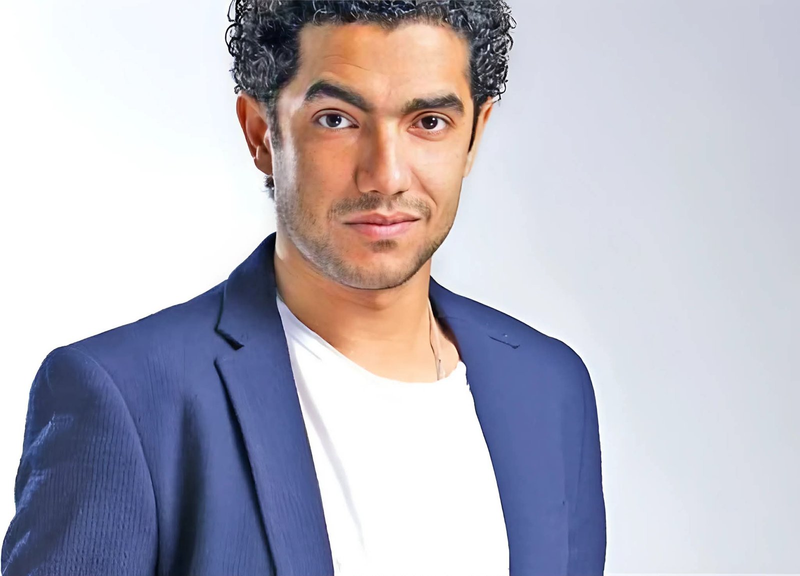 محمد عادل.. مسيرة فنية متصاعدة من المسرح إلى الدراما والسينما 5 محمد عادل.. مسيرة فنية متصاعدة من المسرح إلى الدراما والسينما