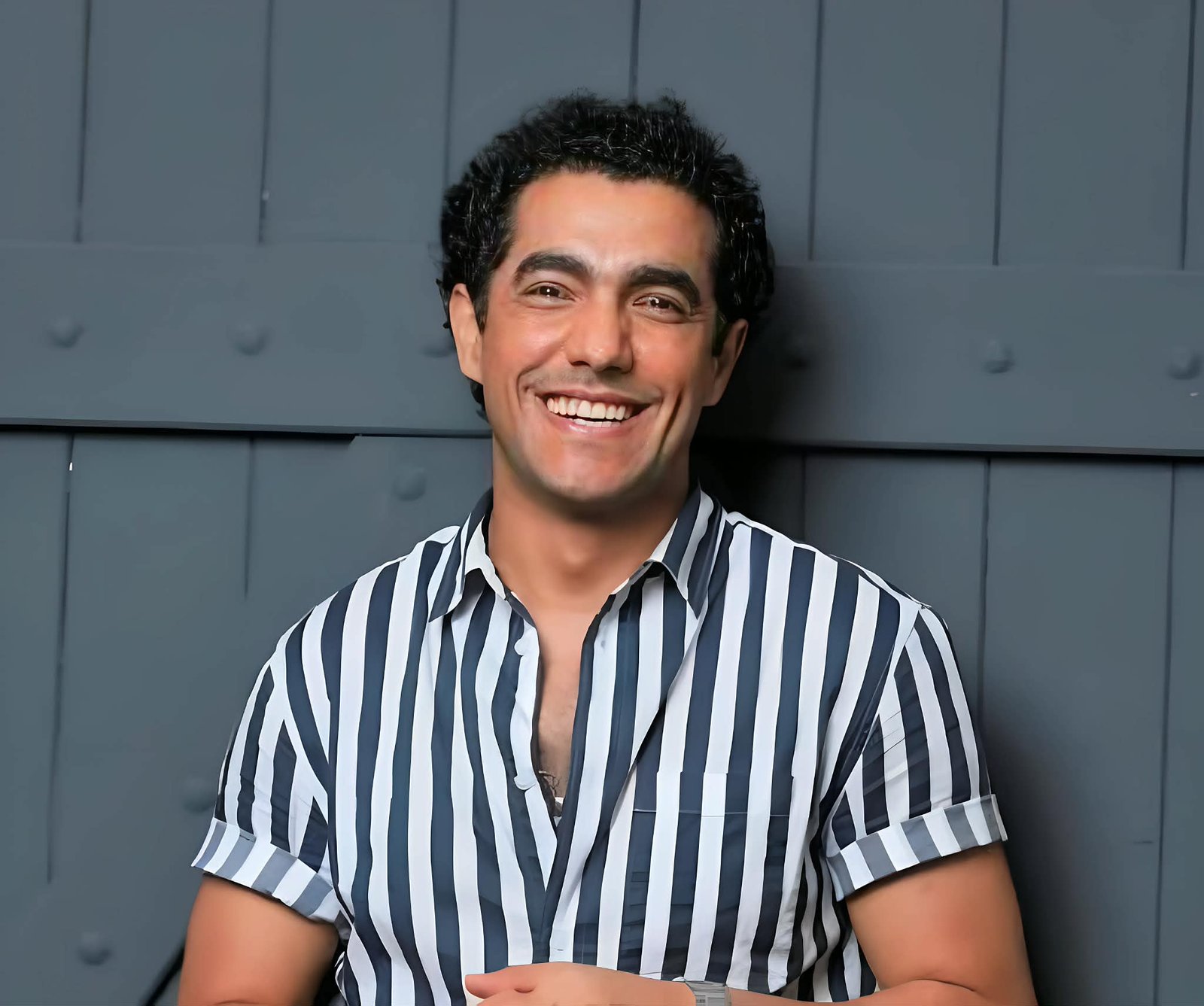 محمد عادل.. مسيرة فنية متصاعدة من المسرح إلى الدراما والسينما 2 محمد عادل.. مسيرة فنية متصاعدة من المسرح إلى الدراما والسينما