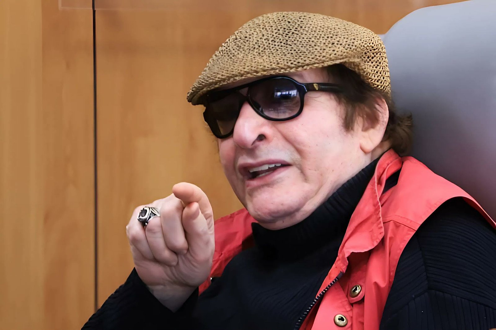 محيي إسماعيل يثير الجدل بتصريحات فلسفية: الحياة وحدة والصداقة ليست دائمًا بريئة