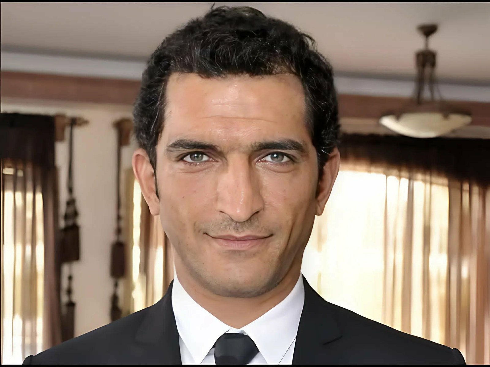 عمرو واكد.. من أدوار مصرية مميزة إلى أعمال عالمية