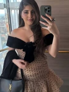 إطلالة مايان السيد على طريقة السندريلا تثير الإعجاب 1 إطلالة مايان السيد على طريقة السندريلا تثير الإعجاب