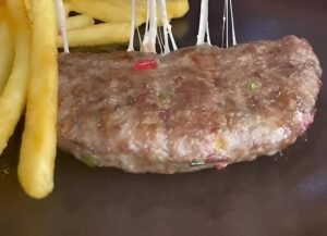 الشيف أبو حبيبة.. خبرة احترافية في عالم الطهي ووصفات مبتكرة تجذب الجمهور 7 الشيف أبو حبيبة.. خبرة احترافية في عالم الطهي ووصفات مبتكرة تجذب الجمهور