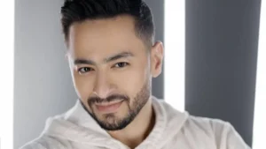 حمادة هلال يوجه رسالة دعم لـ هاني شاكر بعد أزمته الصحية