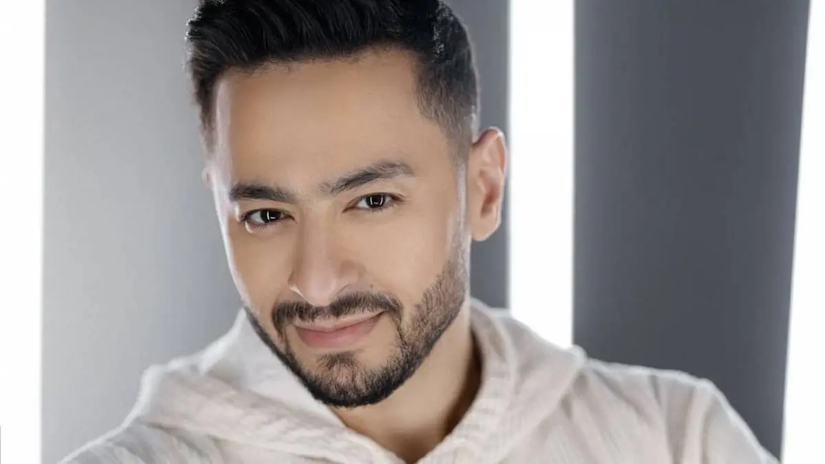 حمادة هلال يوجه رسالة دعم لـ هاني شاكر بعد أزمته الصحية