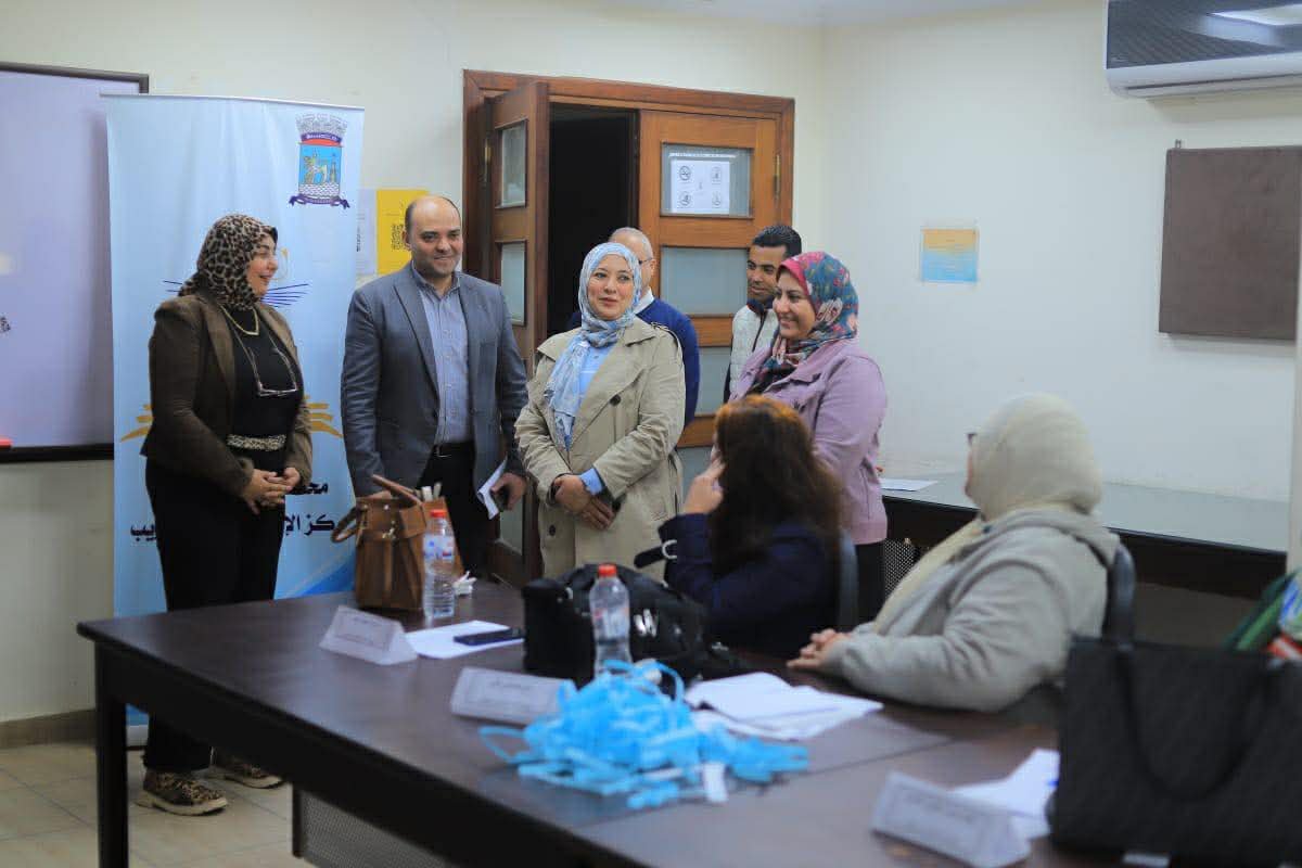 نائب محافظ الإسكندرية تتابع انطلاق دورة لتنمية المهارات الإدارية بمركز التدريب