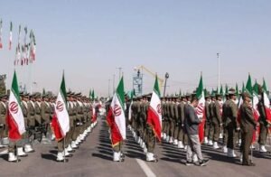 في مثل هذا اليوم.. عيد الجيش في إيران واستعراض القوة العسكرية في طهران