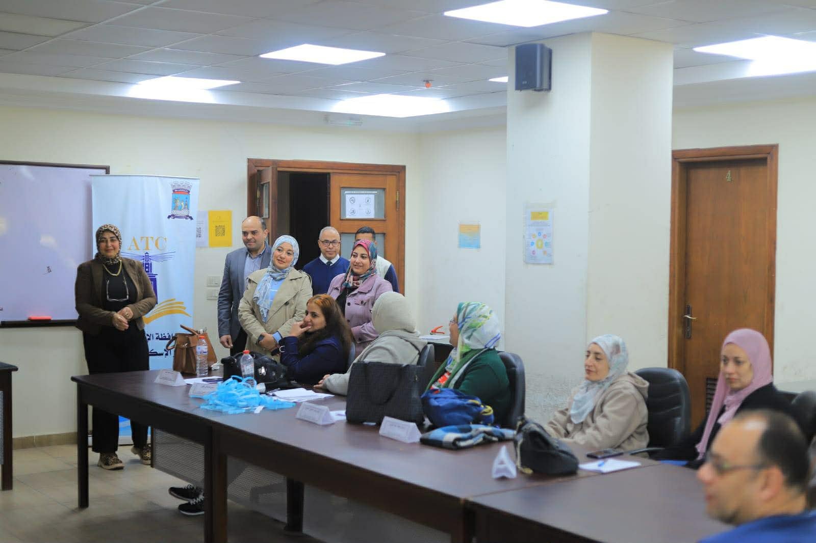 نائب محافظ الإسكندرية تتابع انطلاق دورة لتنمية المهارات الإدارية بمركز التدريب