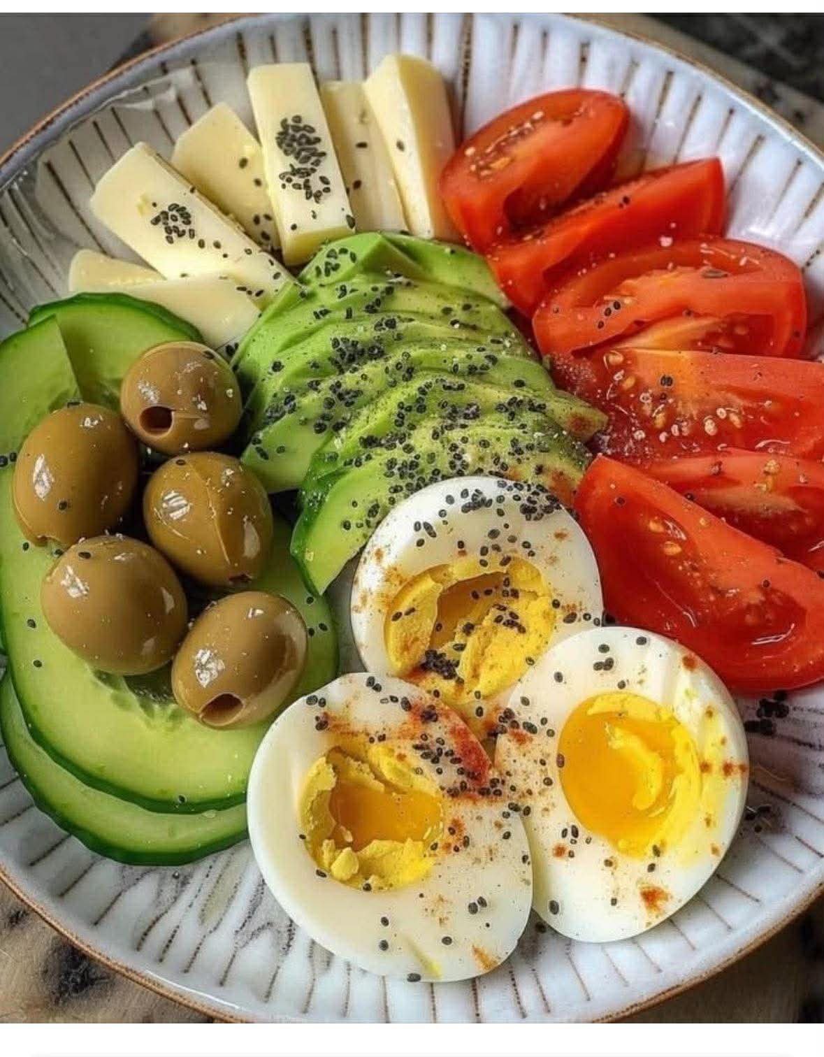 فوائد وجبة الإفطار.. لماذا تُعد الأهم في يومك؟