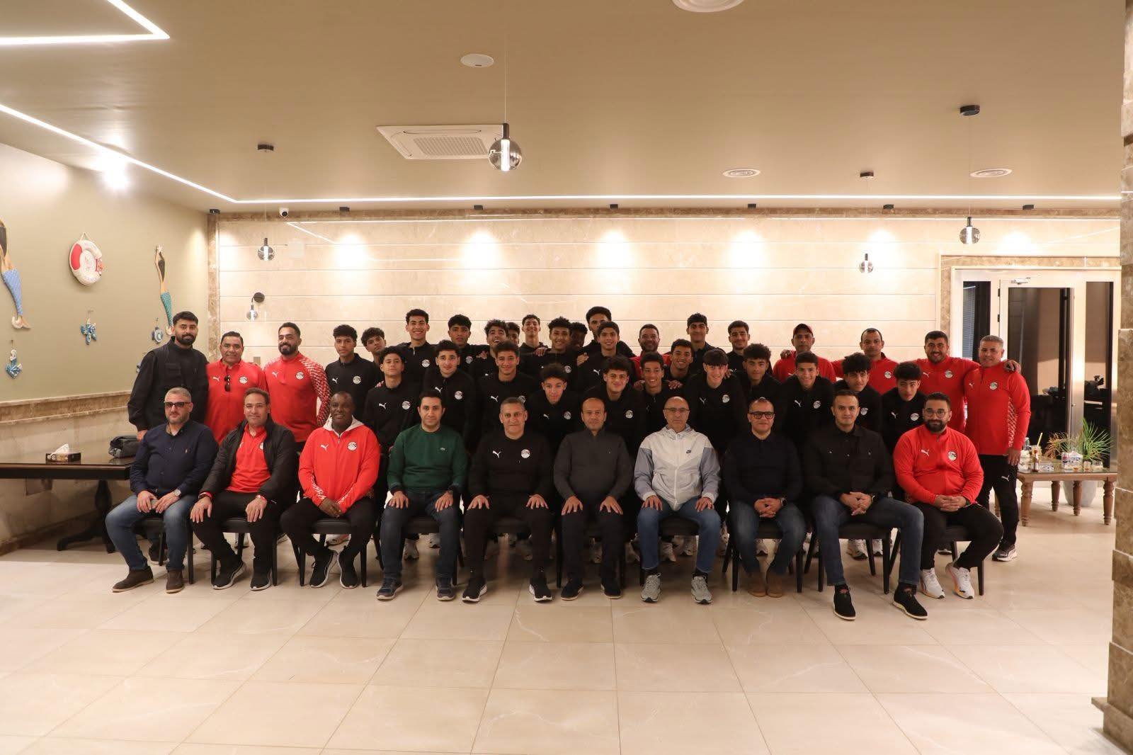 مأدبة غداء لمنتخب ناشئي مصر في ليبيا بحضور دبلوماسي لدعم الفريق قبل تصفيات أفريقيا 2 مأدبة غداء لمنتخب ناشئي مصر في ليبيا بحضور دبلوماسي لدعم الفريق قبل تصفيات أفريقيا