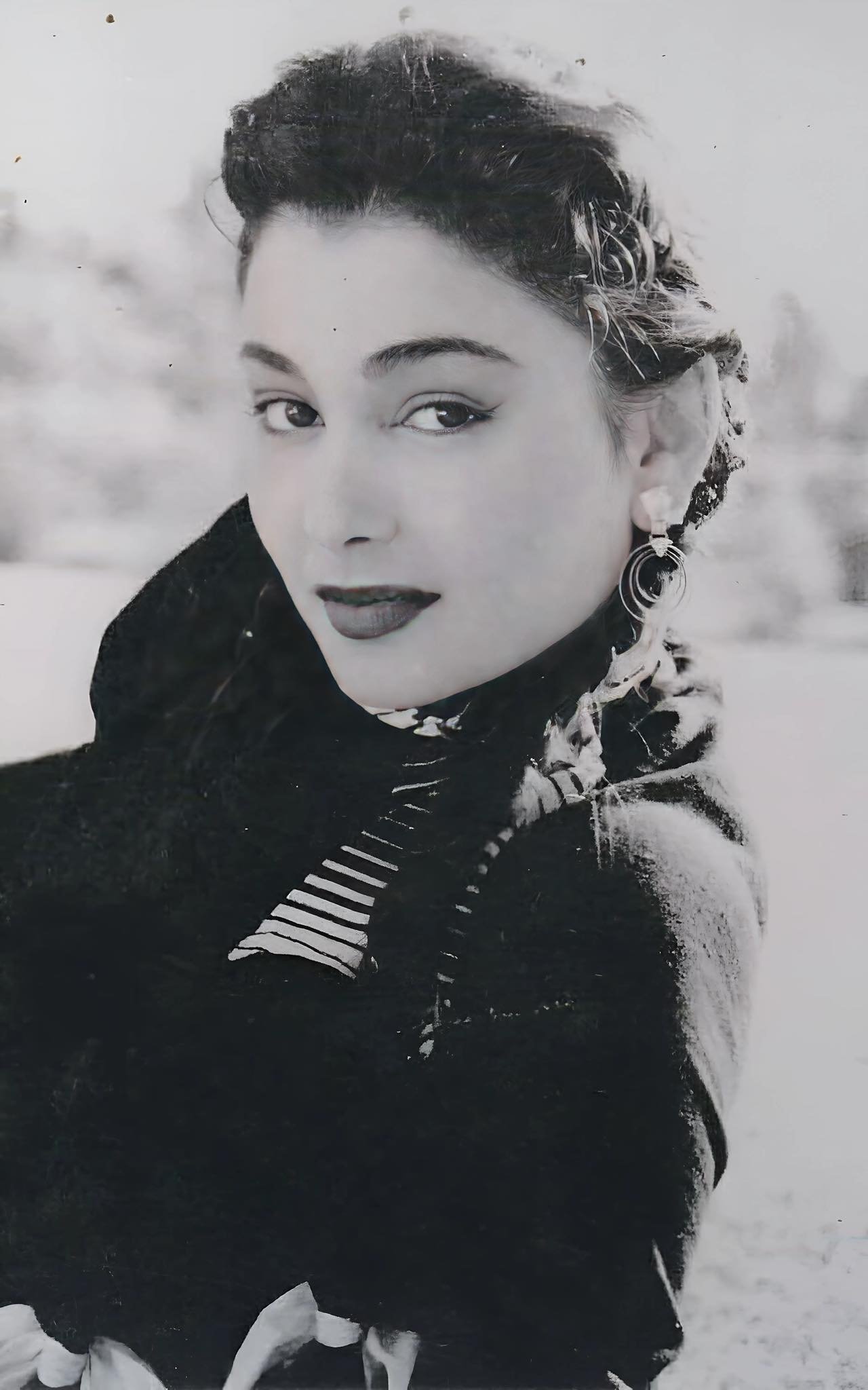 إيمان.. نجمة الخمسينيات التي اختار اسمها فريد الأطرش واعتزلت في قمة تألقها 4 إيمان.. نجمة الخمسينيات التي اختار اسمها فريد الأطرش واعتزلت في قمة تألقها