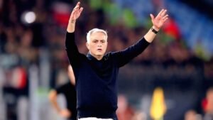 مورينيو يضع شروط العودة إلى ريال مدريد