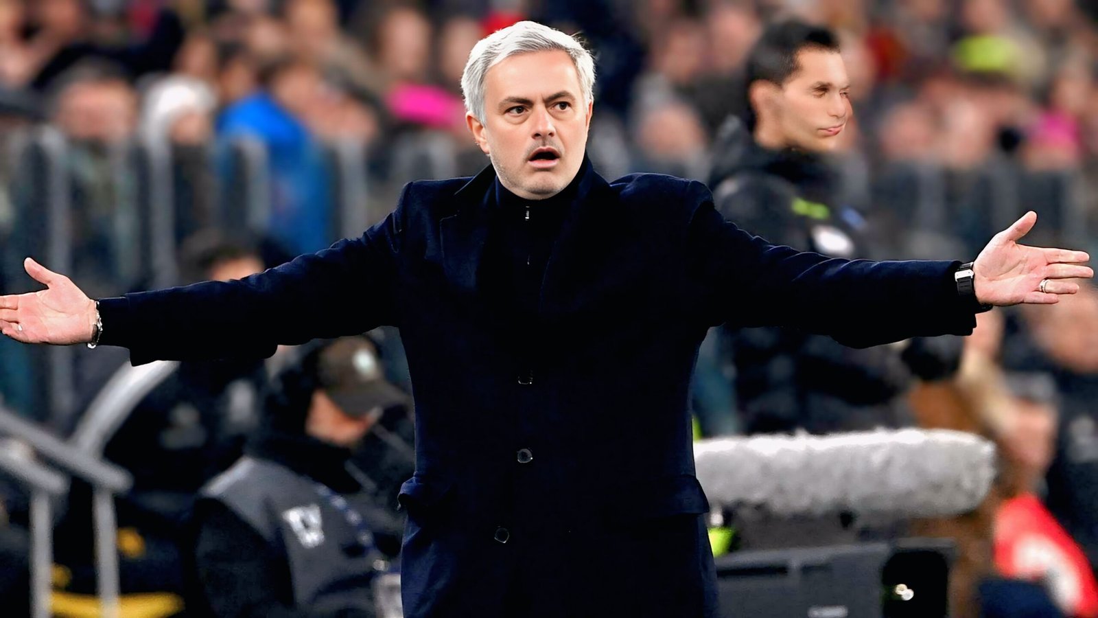 مورينيو يضع شروط العودة إلى ريال مدريد