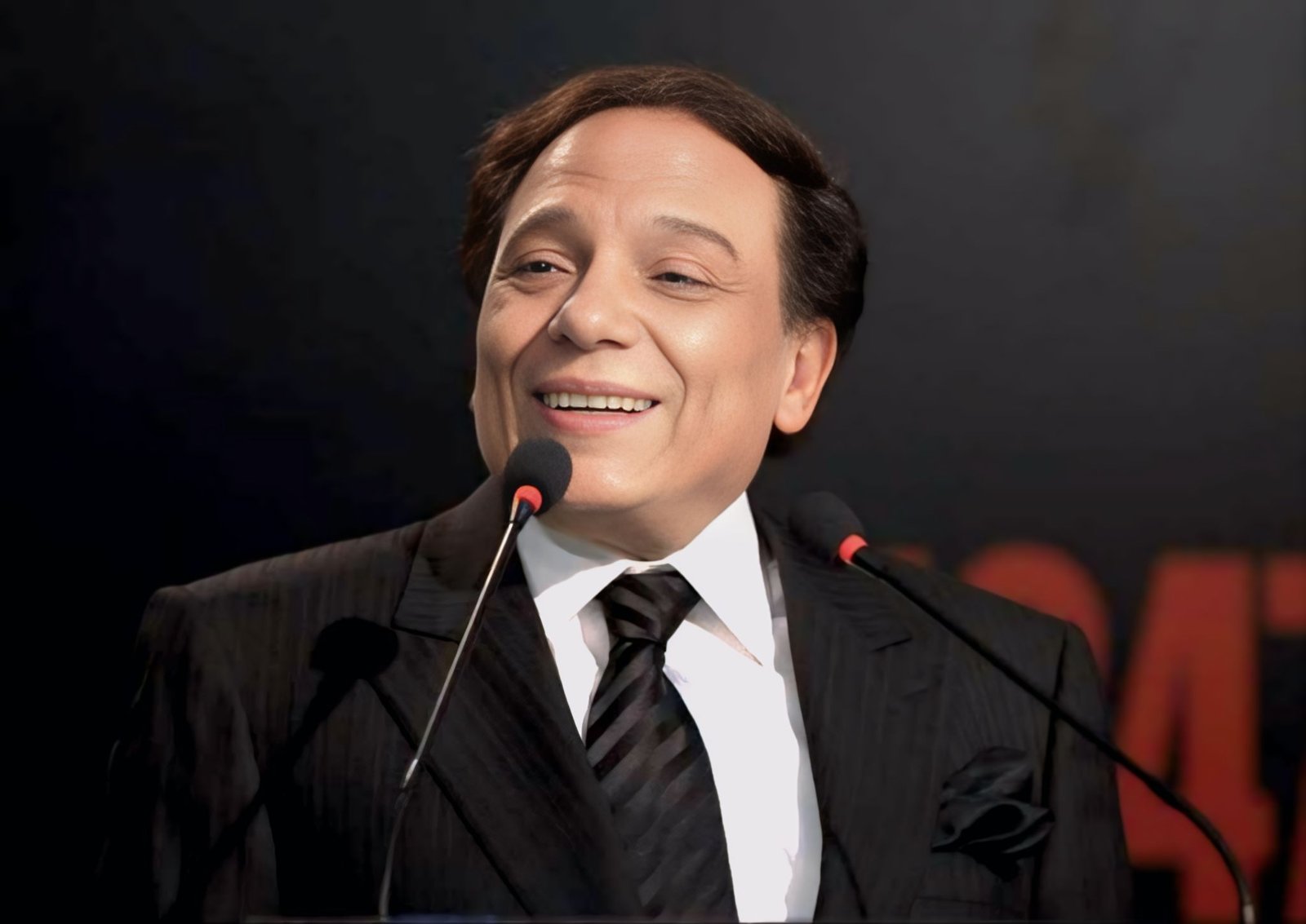 حين دافع عادل إمام عن ثقافة الفنانين: رد حاسم على اتهامات قلة الوعي