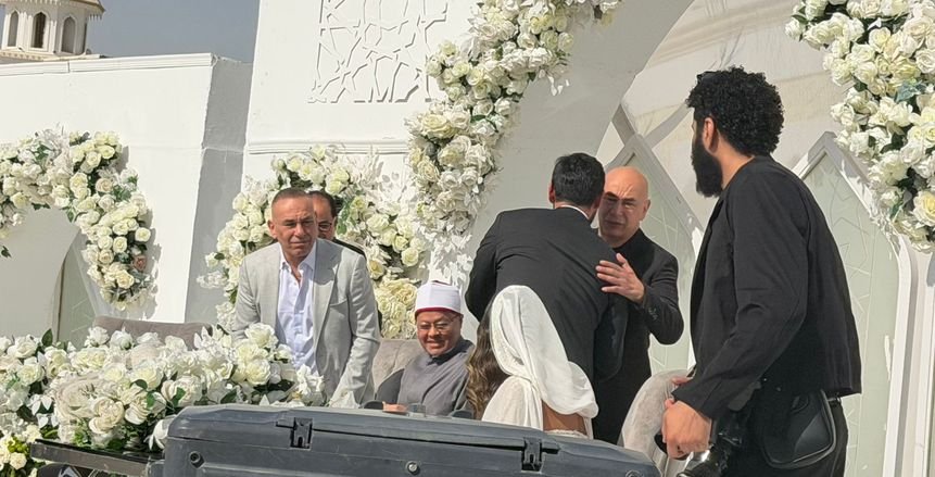 عقد قران ابنة حسام حسن يشعل السوشيال ميديا.. ونجوم الرياضة والإعلام يشاركون في الاحتفال