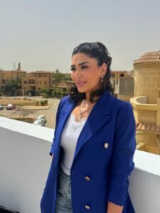 دنيا صلاح عبد الله تنضم إلى مسلسل «آخر شقة فوق» 3 دنيا صلاح عبد الله تنضم إلى مسلسل «آخر شقة فوق»