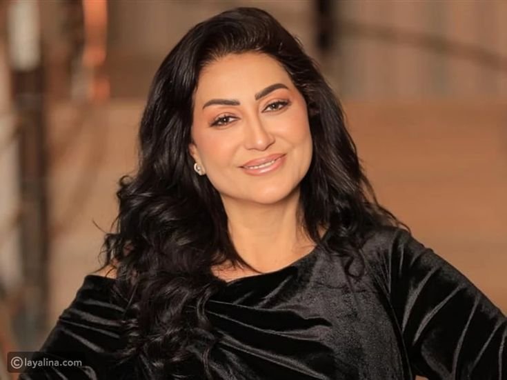 وفاء عامر.. رحلة فنية حافلة في ذكرى ميلاد نجمة الدراما المصرية 3 وفاء عامر.. رحلة فنية حافلة في ذكرى ميلاد نجمة الدراما المصرية