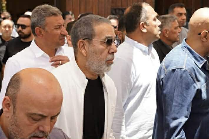 نجوم الفن والمجتمع يودعون هاني شاكر في جنازة مهيبة من مسجد أبو شقة