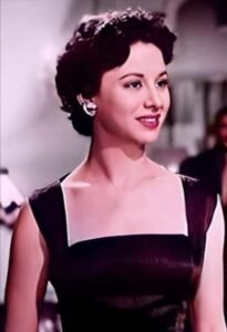 ذكرى ميلاد فاتن حمامة.. سيدة الشاشة العربية التي غيّرت صورة المرأة في السينما 5 ذكرى ميلاد فاتن حمامة.. سيدة الشاشة العربية التي غيّرت صورة المرأة في السينما