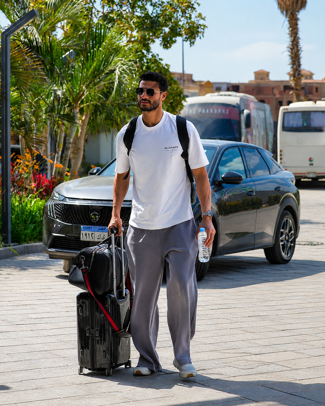 لاعبو منتخب مصر يصلون إلى مركز المنتخبات الوطنية استعدادًا لمعسكر الإعداد للمونديال 4 لاعبو منتخب مصر يصلون إلى مركز المنتخبات الوطنية استعدادًا لمعسكر الإعداد للمونديال
