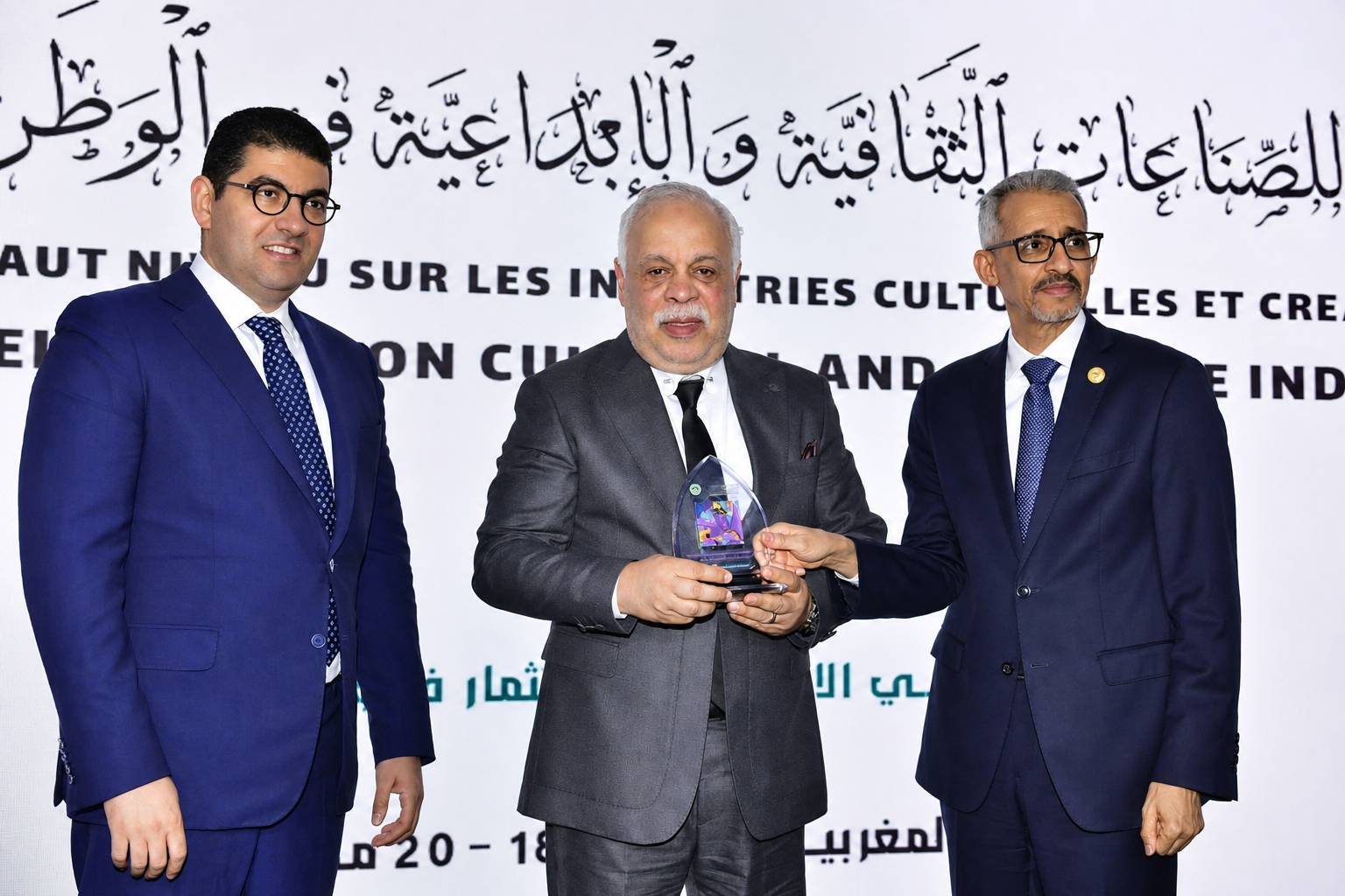 أشرف زكي يتلقى تكريمًا عربيًا بالمغرب تقديرًا لمسيرته الفنية والنقابية ودوره في دعم الثقافة العربية 6 أشرف زكي يتلقى تكريمًا عربيًا بالمغرب تقديرًا لمسيرته الفنية والنقابية ودوره في دعم الثقافة العربية