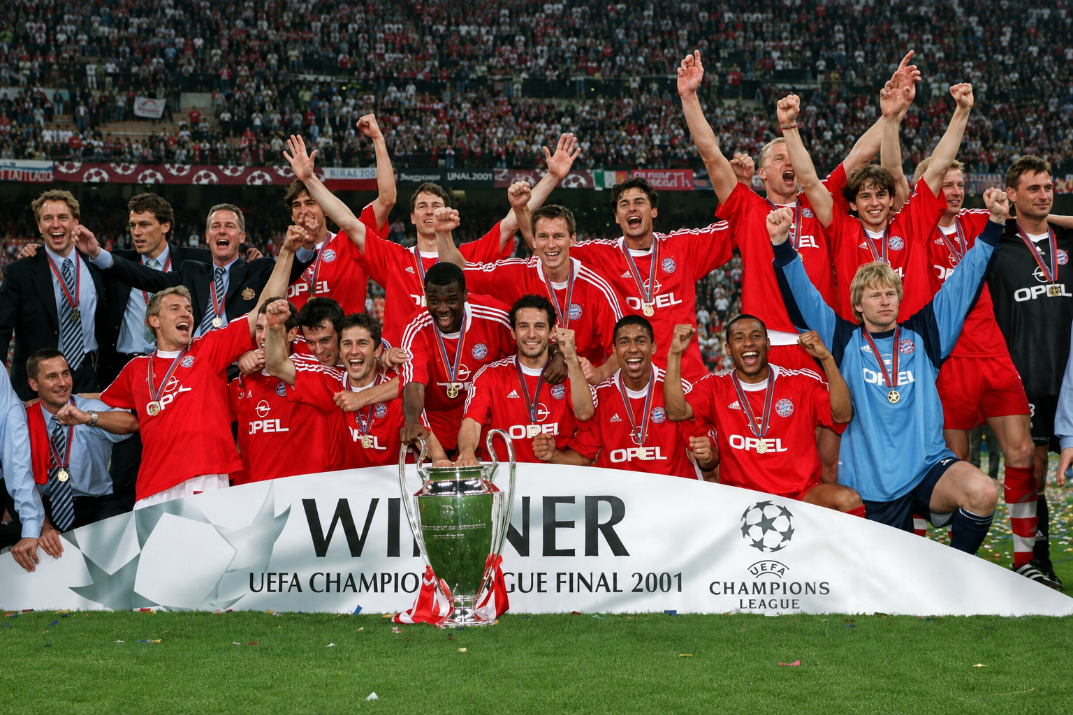 حدث في مثل هذا اليوم.. بايرن ميونخ يتوج بدوري أبطال أوروبا 2001 بعد ملحمة فالنسيا التاريخية 5 حدث في مثل هذا اليوم.. بايرن ميونخ يتوج بدوري أبطال أوروبا 2001 بعد ملحمة فالنسيا التاريخية