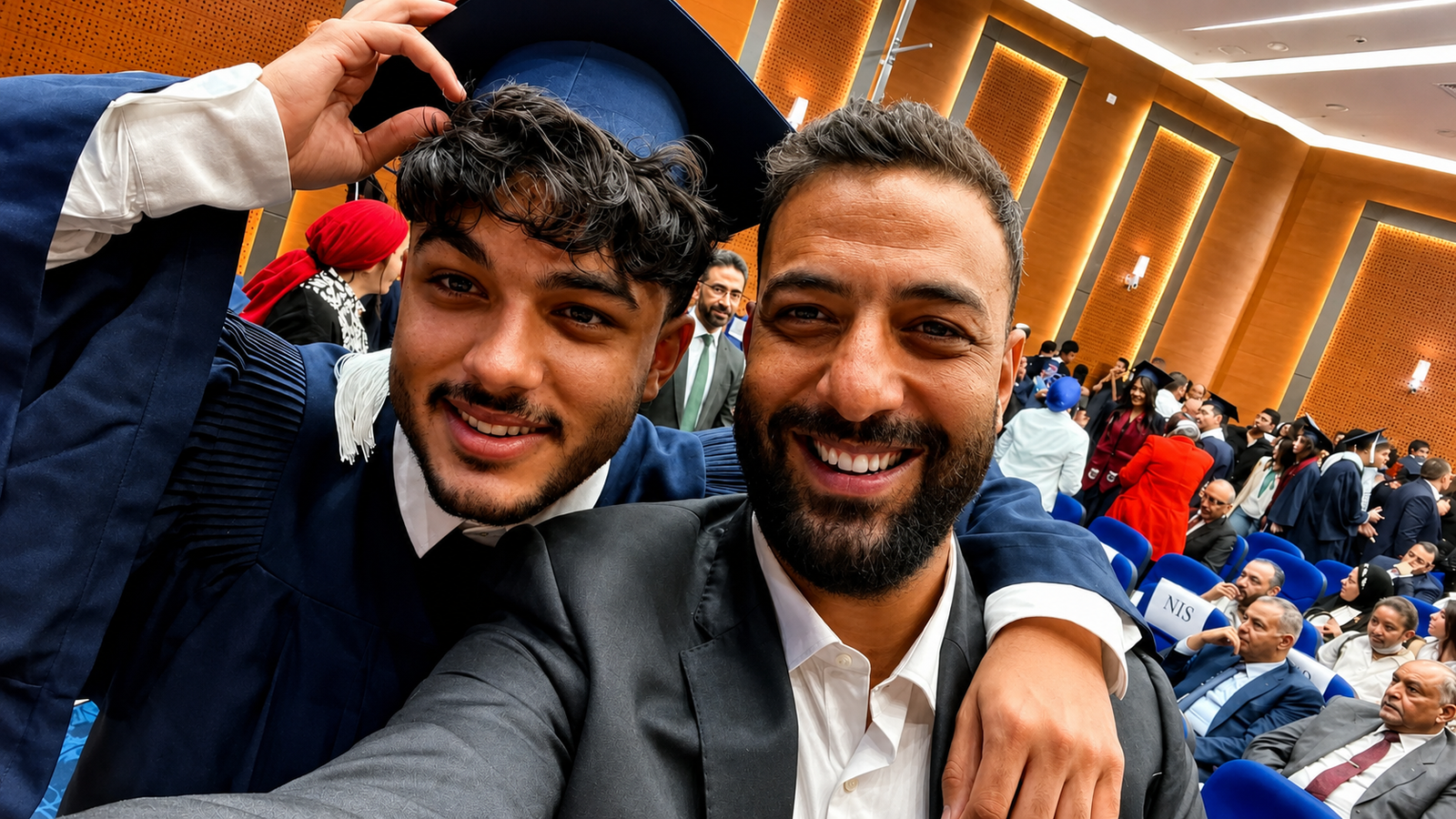 حبس نجل أحمد حسام ميدو 7 أشهر وتغريمه في قضية حيازة مواد مخدرة ومخالفات مرورية 6 حبس نجل أحمد حسام ميدو 7 أشهر وتغريمه في قضية حيازة مواد مخدرة ومخالفات مرورية