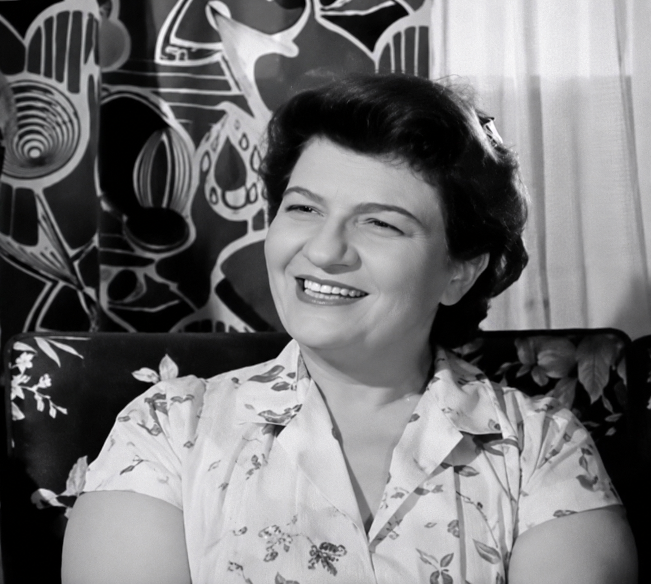 ذكرى وفاة الفنانة القديرة زينب صدقي.. أيقونة الأم المصرية في السينما العربية 6 ذكرى وفاة الفنانة القديرة زينب صدقي.. أيقونة الأم المصرية في السينما العربية