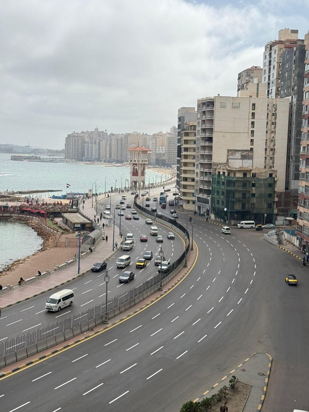 استعدادًا لصيف 2026.. محافظة الإسكندرية تنتهي من أعمال التخطيط الأرضي بطريق الكورنيش وإشارات عبور المشاة