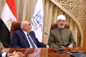 مفتي الجمهورية يشهد توقيع بروتوكول تعاون بين دار الإفتاء وجمعية سفراء الهداية لدعم الطلاب الوافدين ونشر الفكر الوسطي 5 مفتي الجمهورية يشهد توقيع بروتوكول تعاون بين دار الإفتاء وجمعية سفراء الهداية لدعم الطلاب الوافدين ونشر الفكر الوسطي
