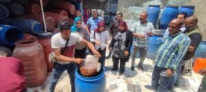محافظة الإسكندرية تُكثّف حملات الرقابة على الأسواق استعدادًا لعيد الأضحى وتضبط 11 طن أغذية فاسدة 3 محافظة الإسكندرية تُكثّف حملات الرقابة على الأسواق استعدادًا لعيد الأضحى وتضبط 11 طن أغذية فاسدة