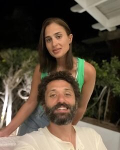 مصممة الأزياء آن الرفاعي تقاضي كريم محمود عبد العزيز.. خلافات الانفصال تصل إلى ساحات القضاء 2 مصممة الأزياء آن الرفاعي تقاضي كريم محمود عبد العزيز.. خلافات الانفصال تصل إلى ساحات القضاء