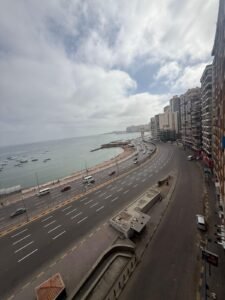 استعدادًا لصيف 2026.. محافظة الإسكندرية تنتهي من أعمال التخطيط الأرضي بطريق الكورنيش وإشارات عبور المشاة