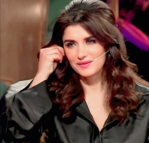 غادة عادل تكشف تفاصيل إنجاب 5 أولاد في العشرينات وتجربتها مع الأمومة المبكرة 4 غادة عادل تكشف تفاصيل إنجاب 5 أولاد في العشرينات وتجربتها مع الأمومة المبكرة