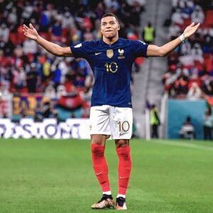 مبابي يثير الجدل بعد إنطلاق المونديال … 3 تصريحات لافتة عن بطل أفريقيا والمغرب 3 مبابي يثير الجدل بعد إنطلاق المونديال … 3 تصريحات لافتة عن بطل أفريقيا والمغرب