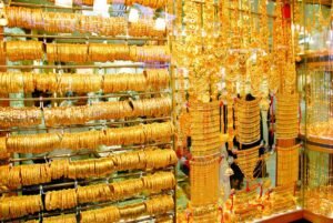 الذهب يتصدر الاحتياطيات العالمية لأول مرة منذ التسعينيات متجاوزًا السندات الأمريكية وسط تصاعد التوترات الجيوسياسية