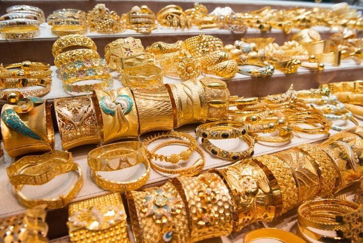 انخفاض أسعار الذهب اليوم في مصر وعيار 21 يسجل 5825 جنيهًا
