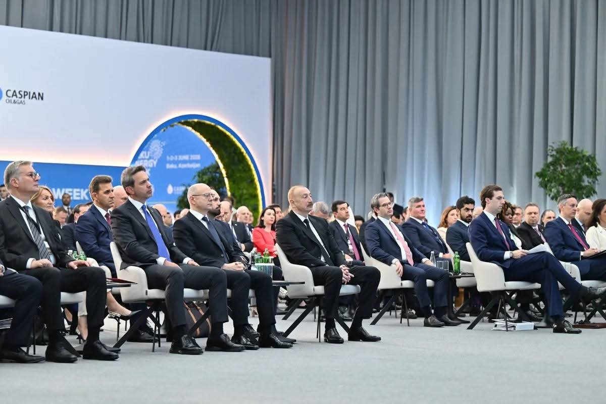 وزير البترول يشارك في افتتاح أسبوع باكو للطاقة بأذربيجان ممثلاً لمصر