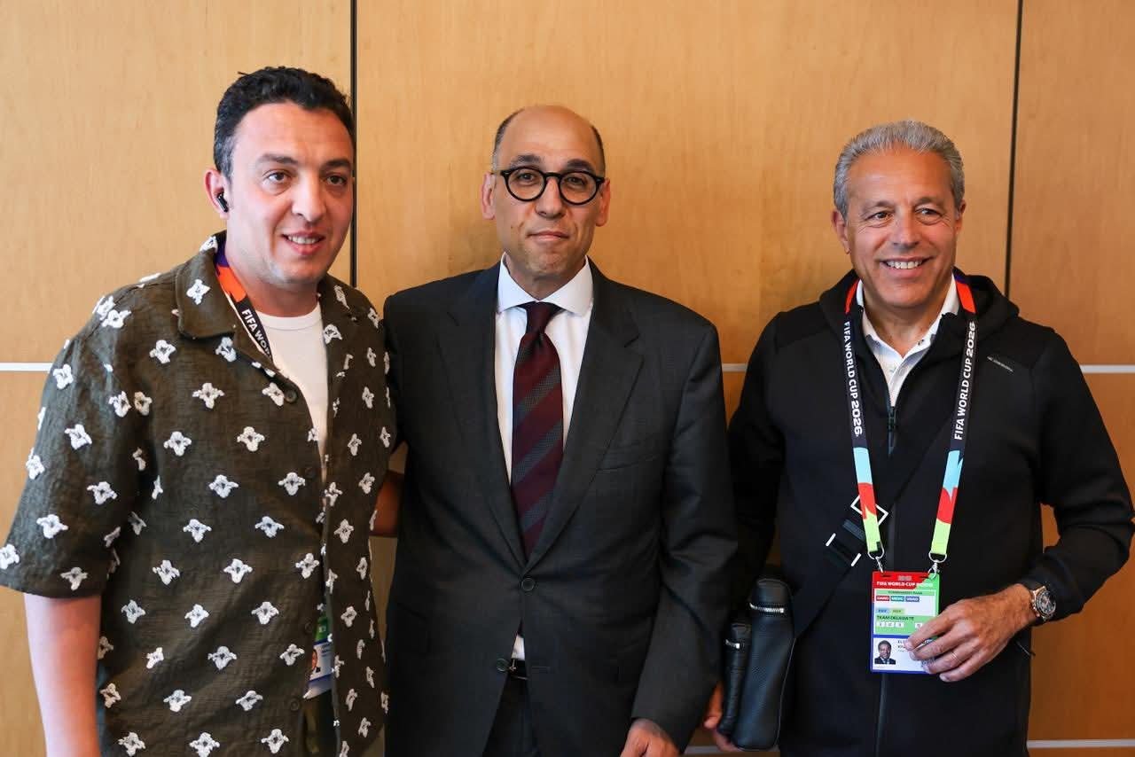 سفير مصر في كندا يستقبل بعثة منتخب مصر استعدادًا لمواجهة نيوزيلندا في كأس العالم 2026