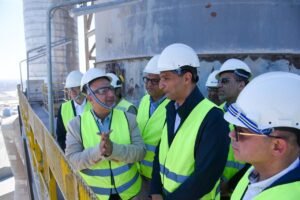 وزيرا الصناعة والاستثمار يفتتحان توسعات تيتان مصر بالإسكندرية لتعزيز صادرات الأسمنت المصري إلى الأسواق العالمية