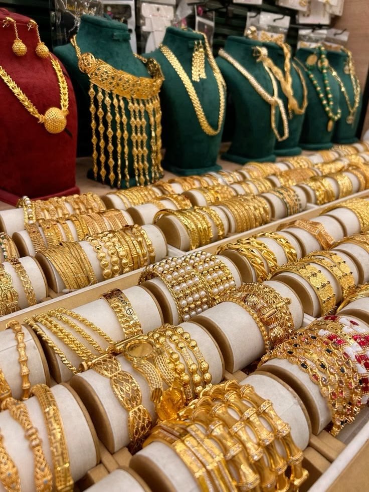 سعر الجنيه الذهب اليوم في مصر الخميس 4 يونيو 2026.. تراجع 960 جنيهًا خلال أيام