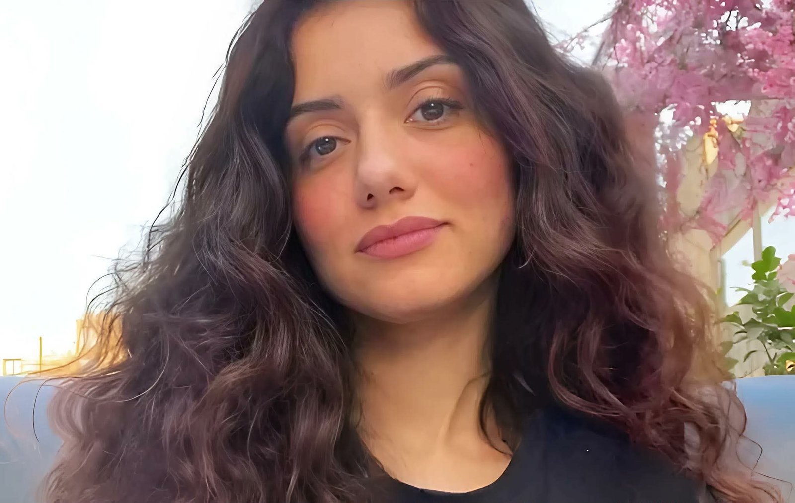 بدء محاكمة الفنانة جيهان الشماشرجي في قضية السرقة بالإكراه.. تفاصيل أولى جلسات المحاكمة