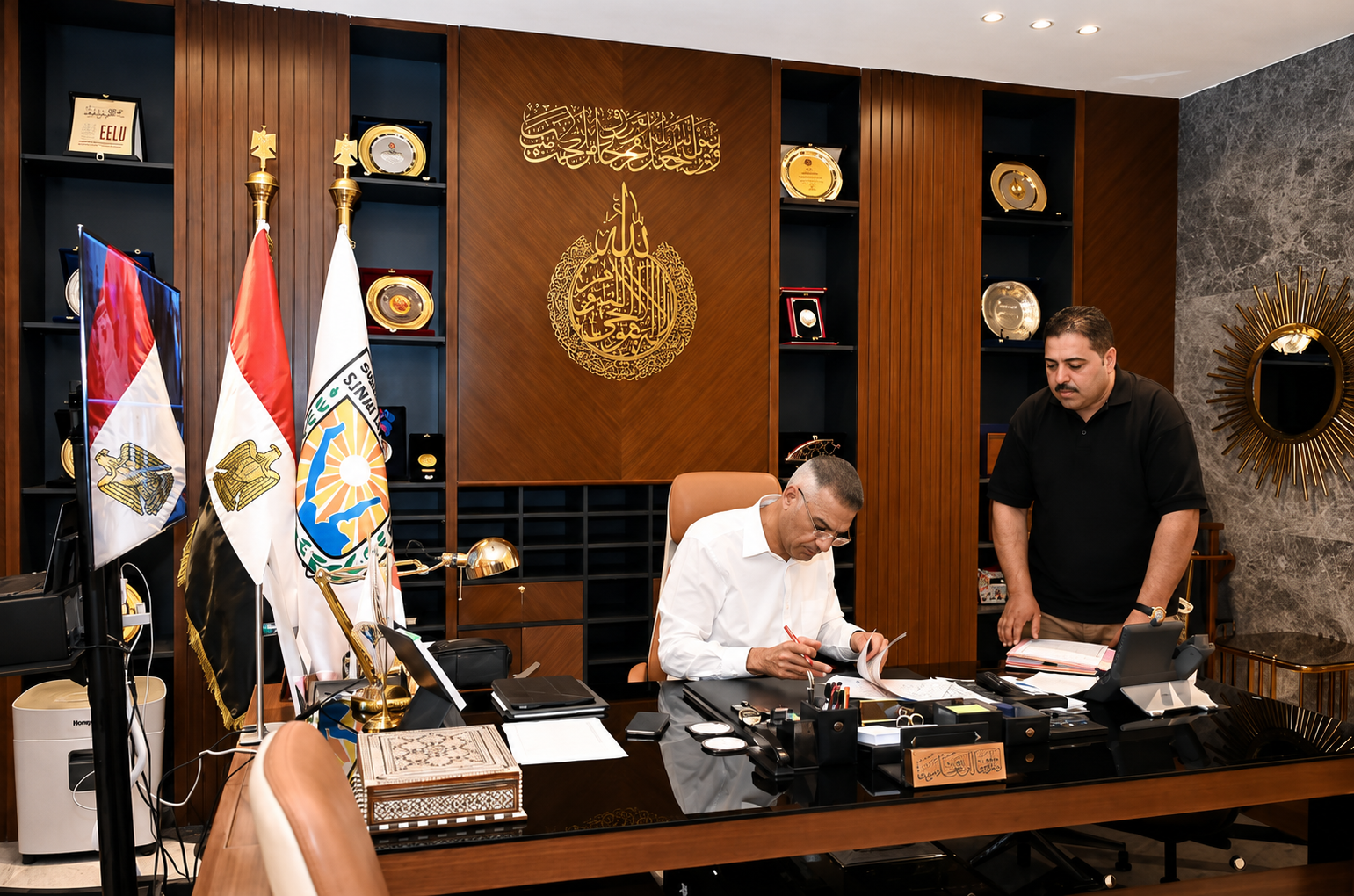 محافظ جنوب سيناء يعتمد عددًا من عقود تقنين الأوضاع بدهب ورأس سدر ويوجه بسرعة استكمال الإجراءات 3 محافظ جنوب سيناء يعتمد عددًا من عقود تقنين الأوضاع بدهب ورأس سدر ويوجه بسرعة استكمال الإجراءات