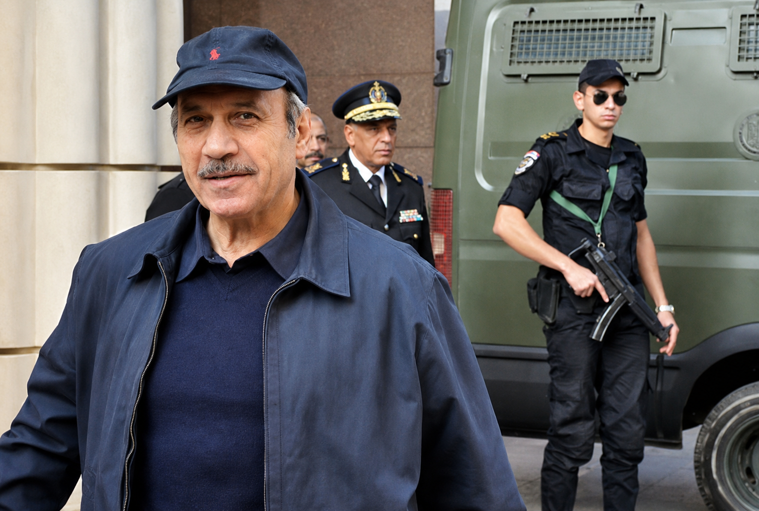 في مثل هذا اليوم.. الحكم على حسني مبارك بالمؤبد يهزّ الشارع المصري بعد ثورة يناير 2 في مثل هذا اليوم.. الحكم على حسني مبارك بالمؤبد يهزّ الشارع المصري بعد ثورة يناير