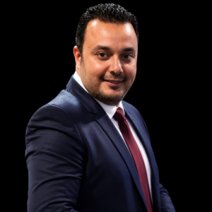نقل الفنان سامح صفوت إلى العناية المركزة.. تطورات الحالة الصحية